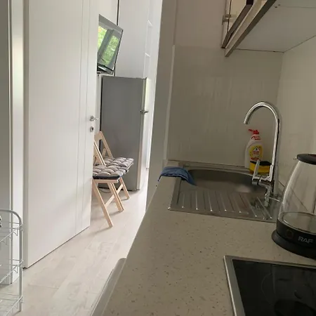 公寓 Cozy In Bllok Prime Location & Fast Wifi