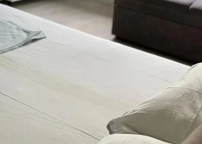 公寓 Cozy In Bllok Prime Location & Fast Wifi 地拉那